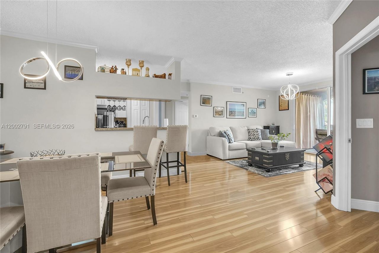 17125 N Bay Rd, Unit 3204, Sunny Isles Beach, FL 33160 Photo