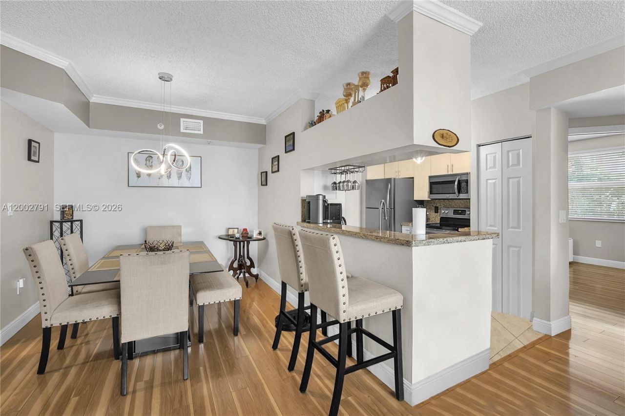 17125 N Bay Rd, Unit 3204, Sunny Isles Beach, FL 33160 Photo