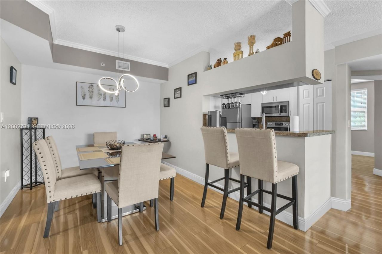 17125 N Bay Rd, Unit 3204, Sunny Isles Beach, FL 33160 Photo