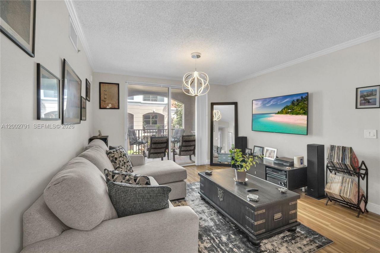 17125 N Bay Rd, Unit 3204, Sunny Isles Beach, FL 33160 Photo