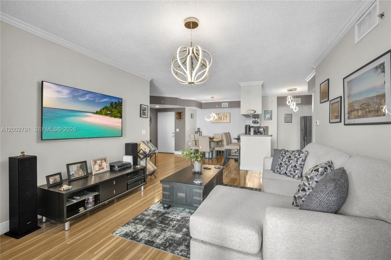 17125 N Bay Rd, Unit 3204, Sunny Isles Beach, FL 33160 Photo