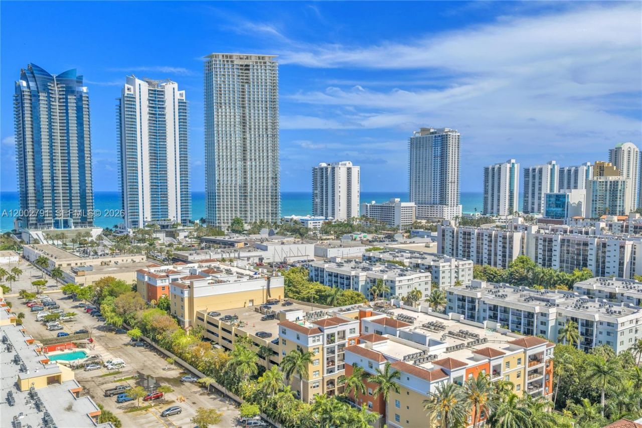 17125 N Bay Rd, Unit 3204, Sunny Isles Beach, FL 33160 Photo