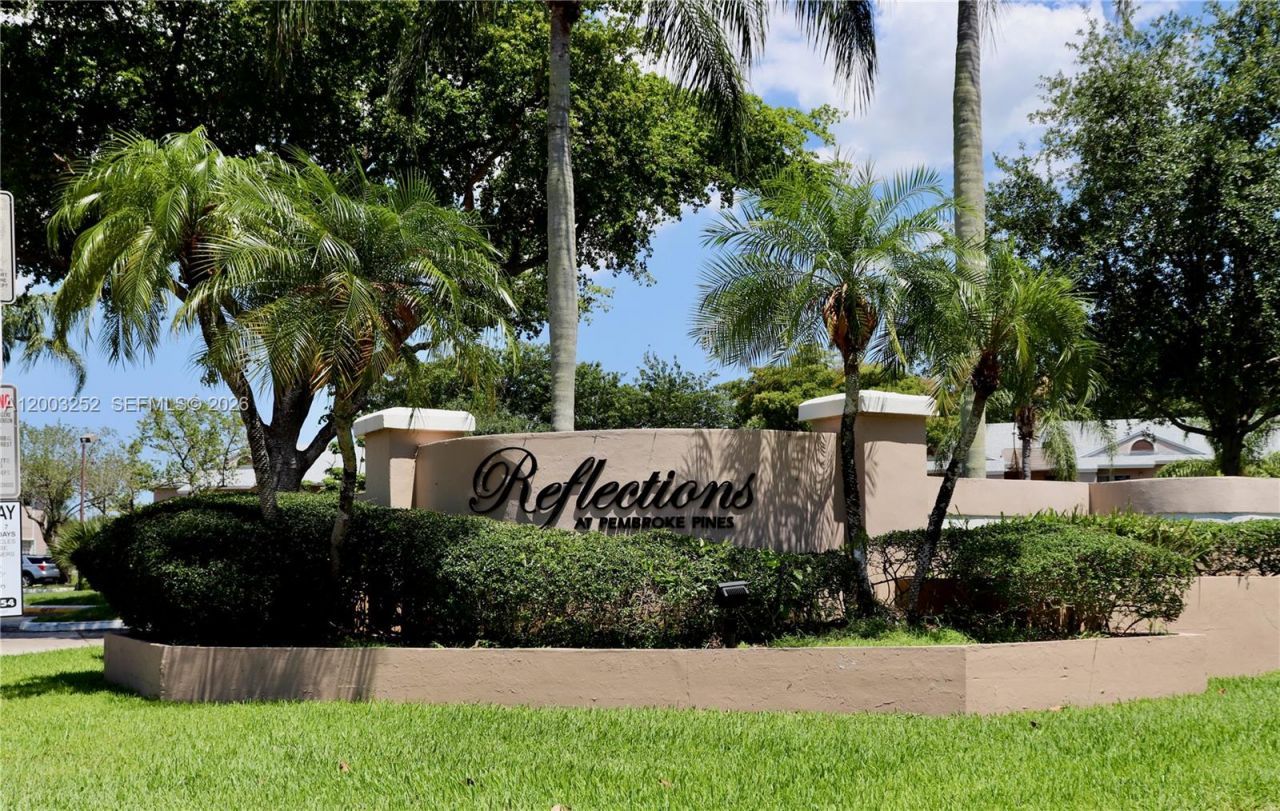 1701 NW 96th Ter, Unit 1E, Pembroke Pines, FL 33024 Main Photo