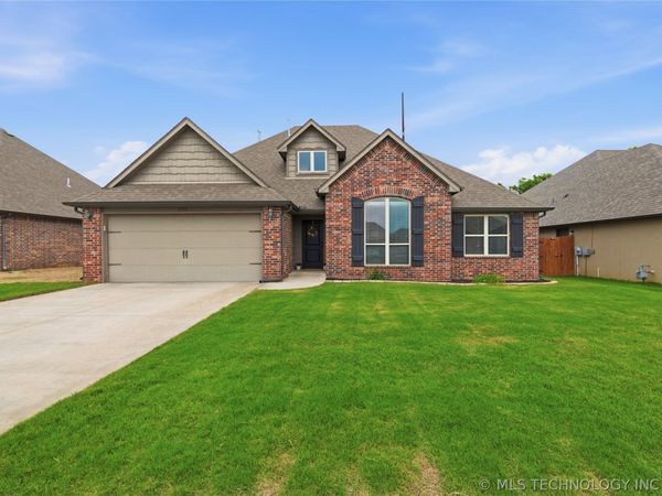 2425 S Maple Avenue , Broken Arrow, OK 74012