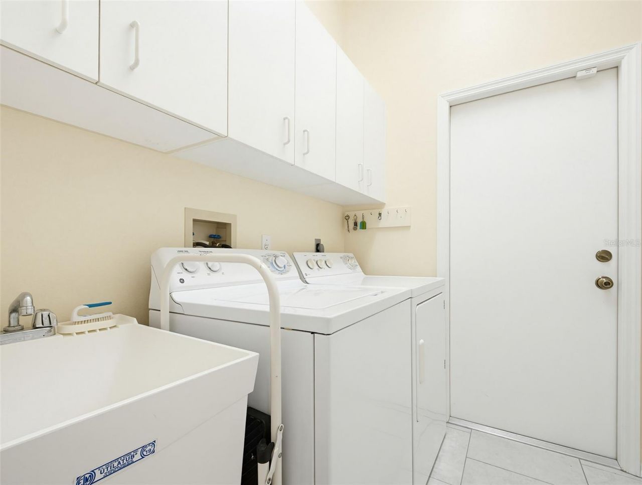 865 Tartan Drive , Unit 2, Venice, FL 34293 Photo