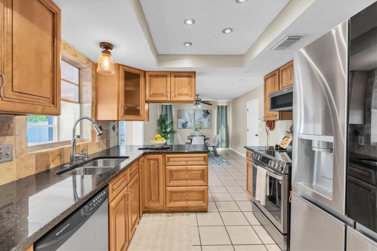 12101 74th Street , Largo, FL 33773 Photo