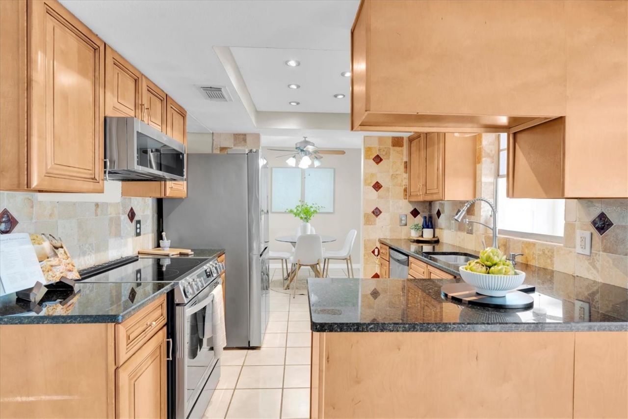 12101 74th Street , Largo, FL 33773 Photo