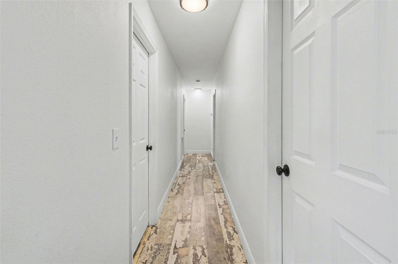 2207 Poinsettia Drive , Deland, FL 32724 Photo