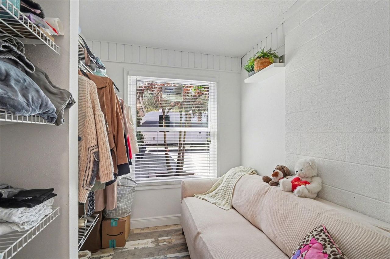 2207 Poinsettia Drive , Deland, FL 32724 Photo