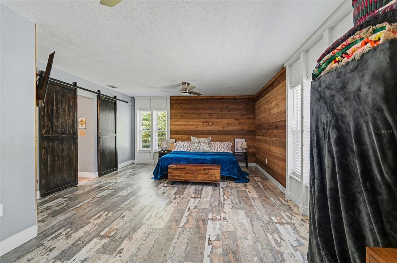 2207 Poinsettia Drive , Deland, FL 32724 Photo