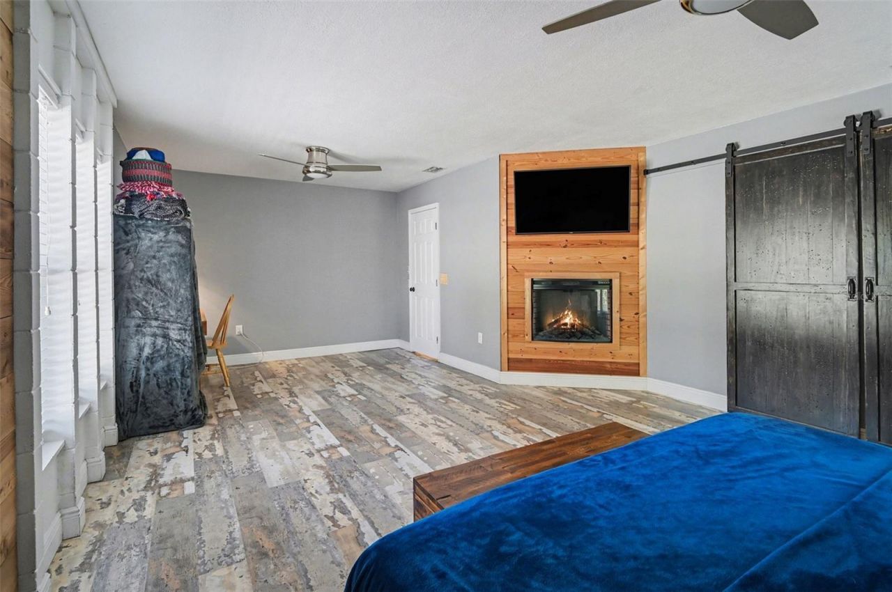 2207 Poinsettia Drive , Deland, FL 32724 Photo