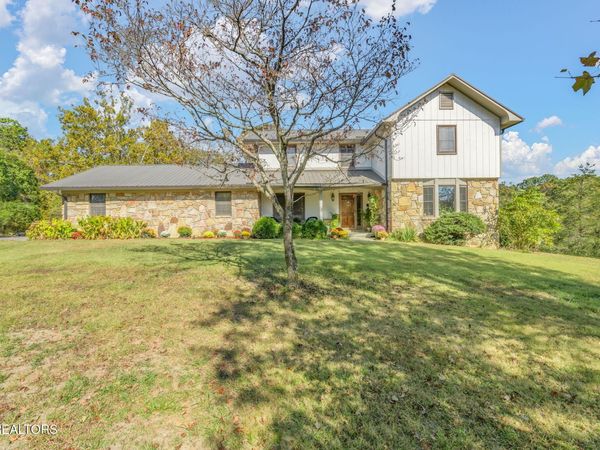 1423 Hopewell Rd, Knoxville, TN 37920