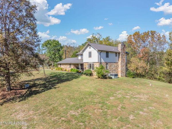 1423 Hopewell Rd, Knoxville, TN 37920