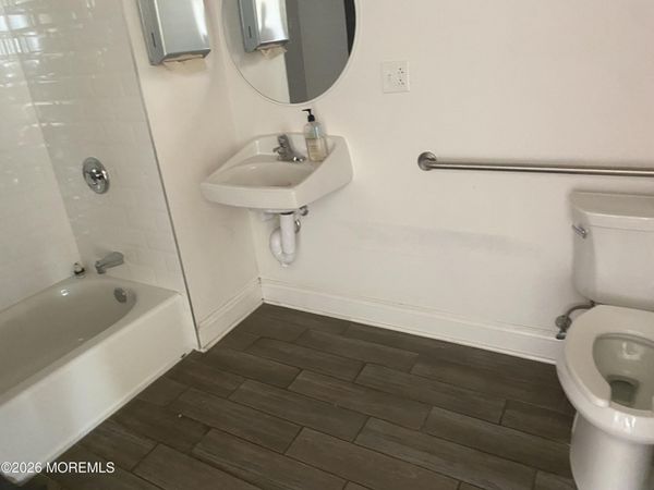 5 W Main Street, Freehold, NJ 07728