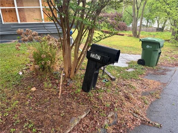 2387 Saint James Drive NW, Atlanta, GA 30318