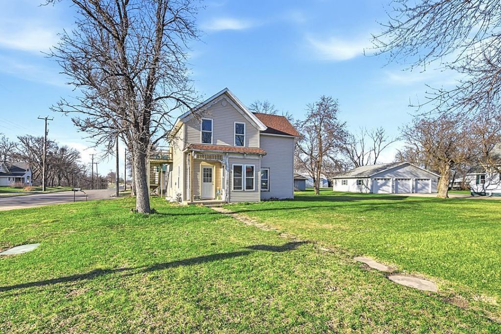 301 Minnie Street, Paynesville, MN 56362