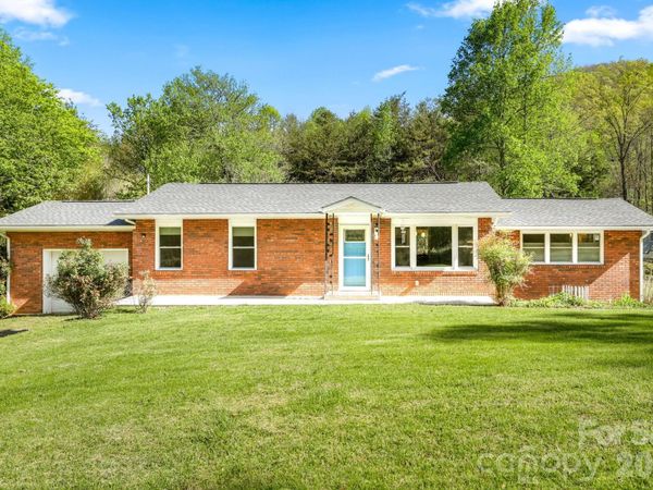 154 Cactus Lane , Franklin, NC 28734