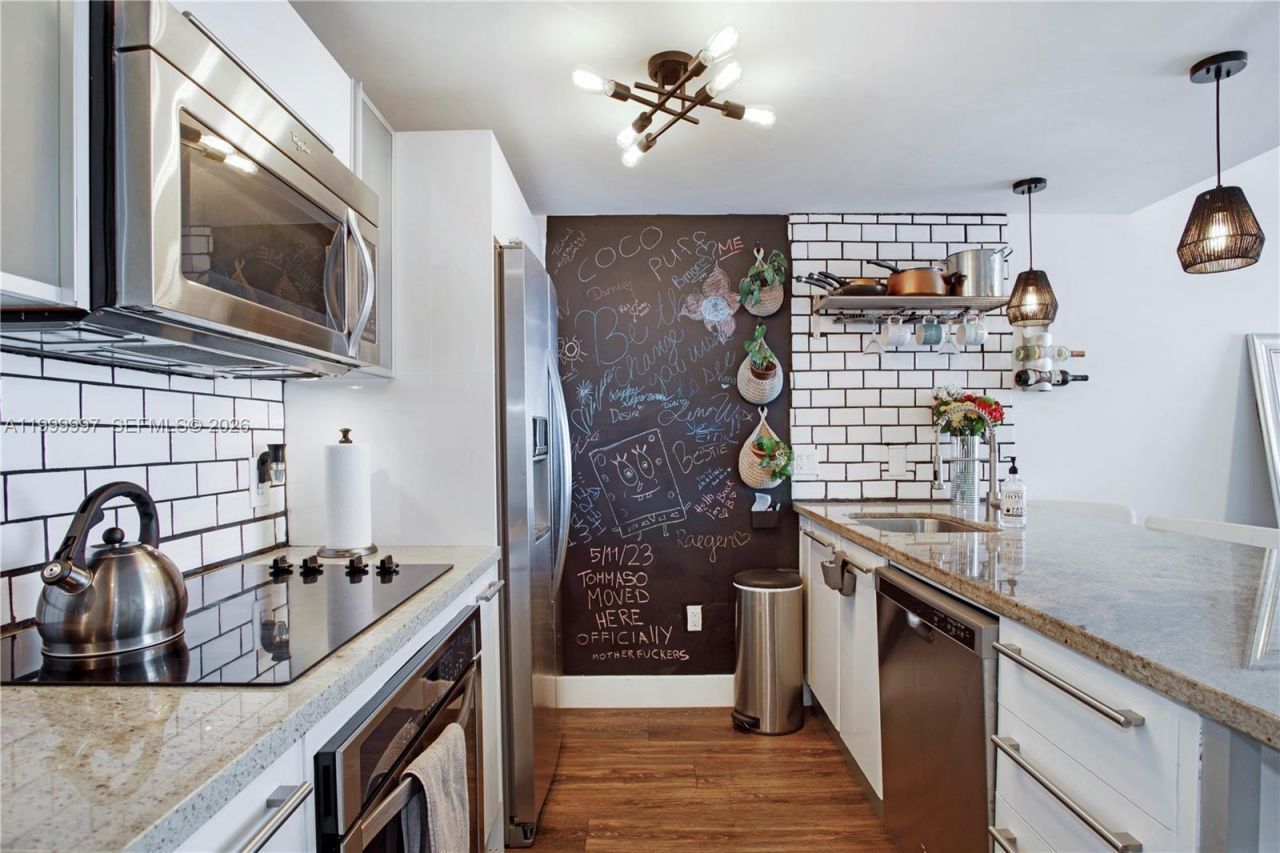 185 SW 7th St , Unit 2514, Miami, FL 33130 Photo