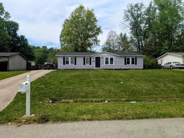 1560 Maryan Avenue, Amelia, OH 45102