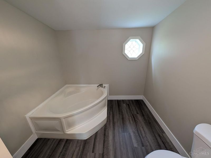 1560 Maryan Avenue, Amelia, OH 45102 Photo 16