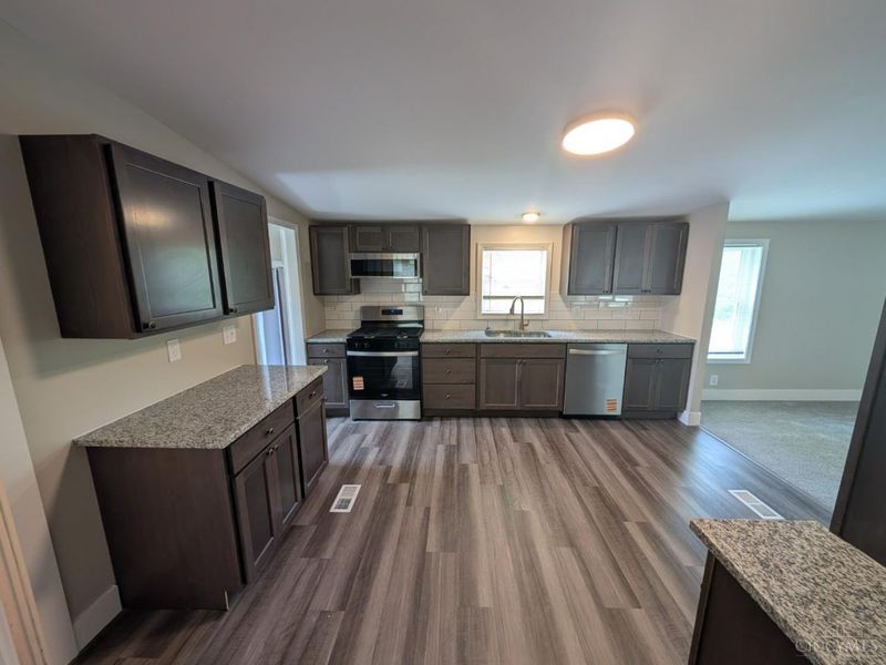 1560 Maryan Avenue, Amelia, OH 45102 Photo 8