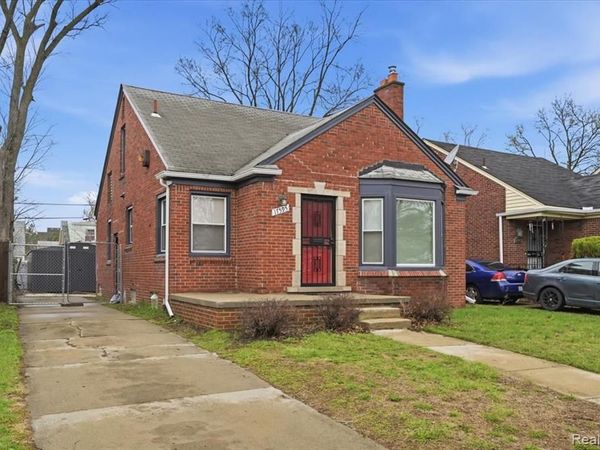 17595 Mendota Street, Detroit, MI 48221