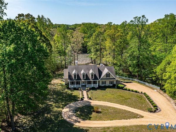 51 Grand Villa Drive , Weems, VA 22576