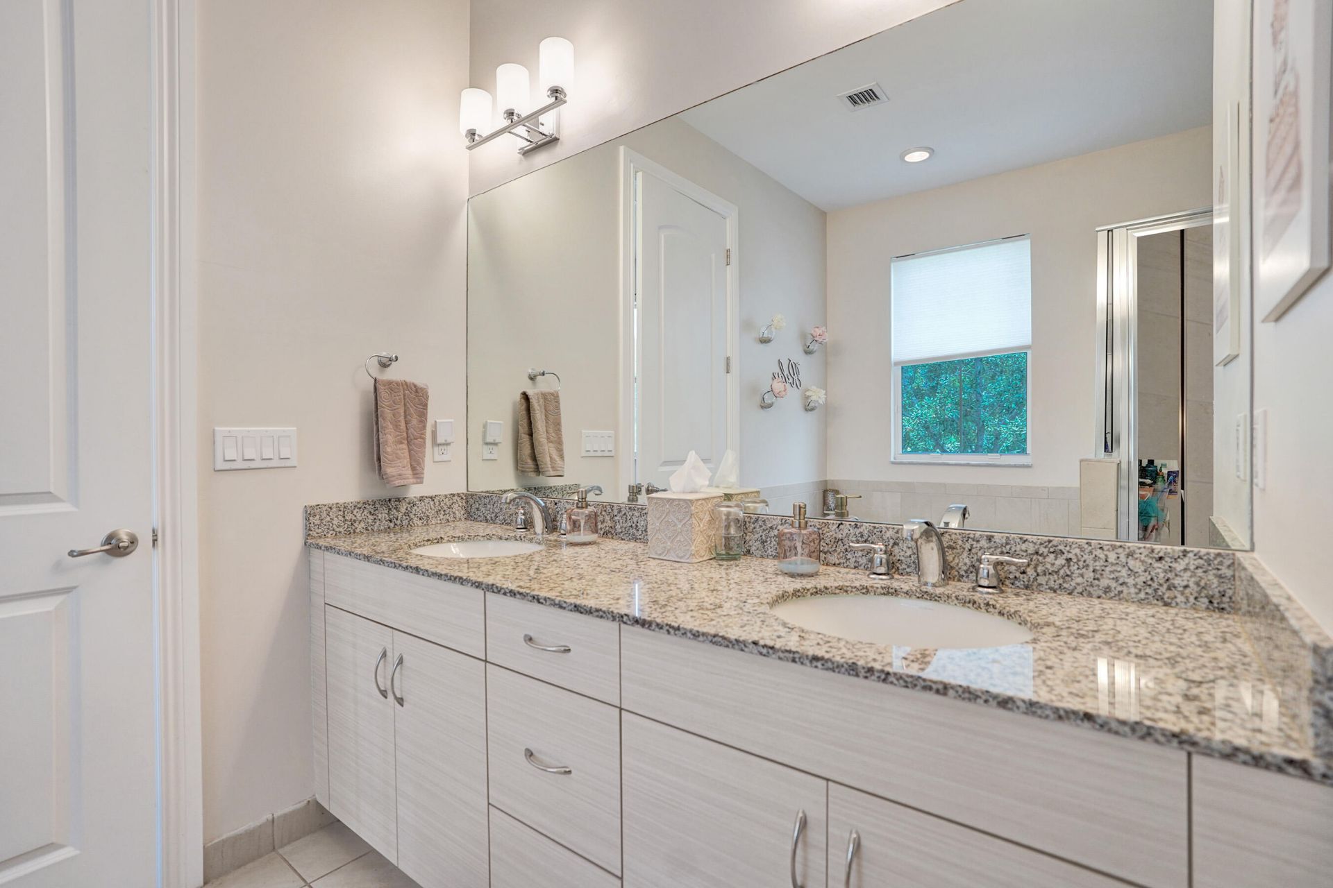 99 Palm Lane, Royal Palm Beach, FL 33411 Photo