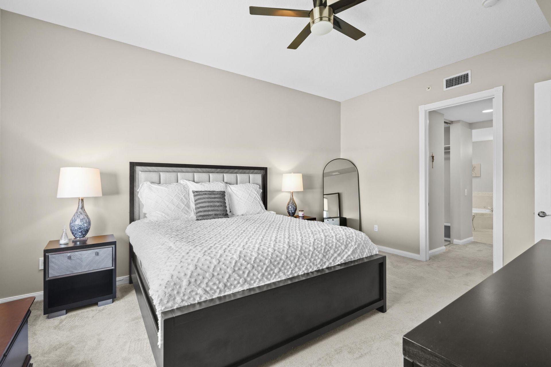 16 W Harbour Isle Dr Drive W, Unit 106, Fort Pierce, FL 34949 Photo