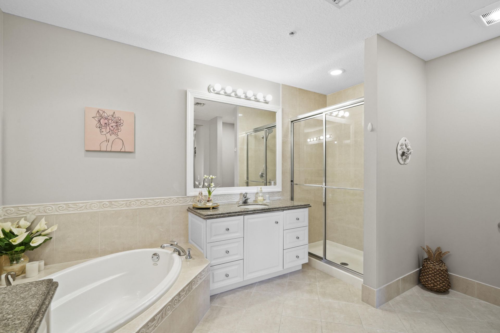 16 W Harbour Isle Dr Drive W, Unit 106, Fort Pierce, FL 34949 Photo