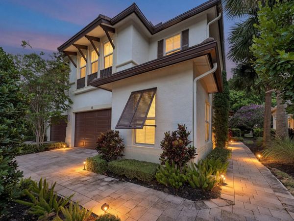 23008 Clear Echo Drive, Unit 11, Boca Raton, FL 33433