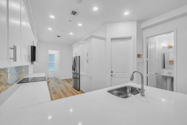 23008 Clear Echo Drive, Unit 11, Boca Raton, FL 33433 Photo