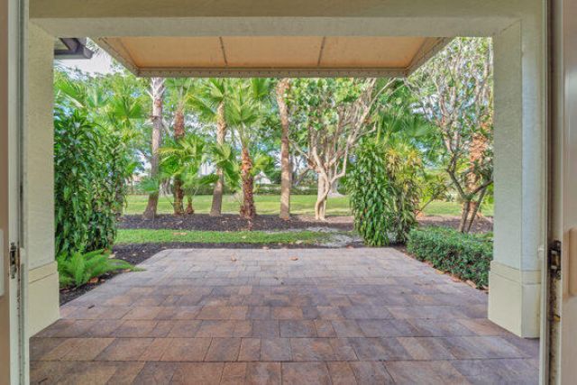 23008 Clear Echo Drive, Unit 11, Boca Raton, FL 33433 Photo