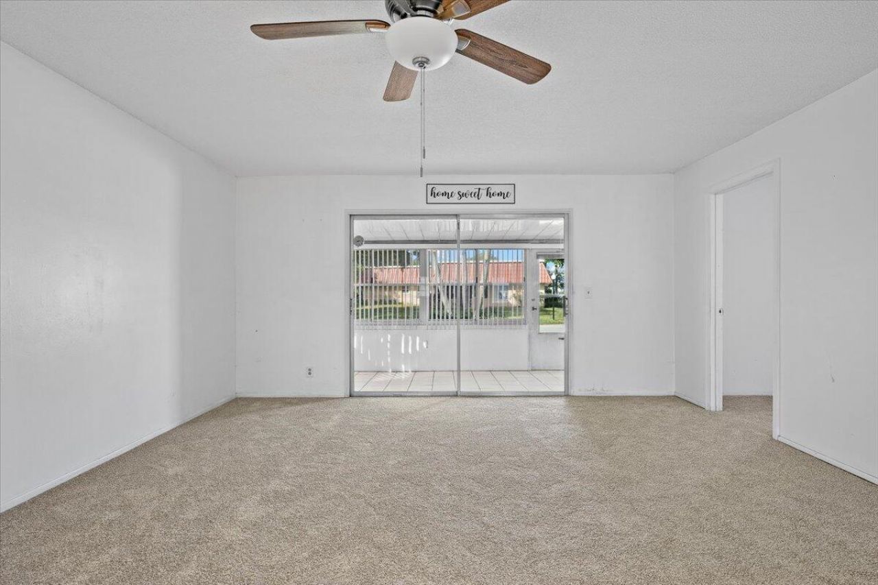 102 Amherst Lane, Greenacres, FL 33467 Photo