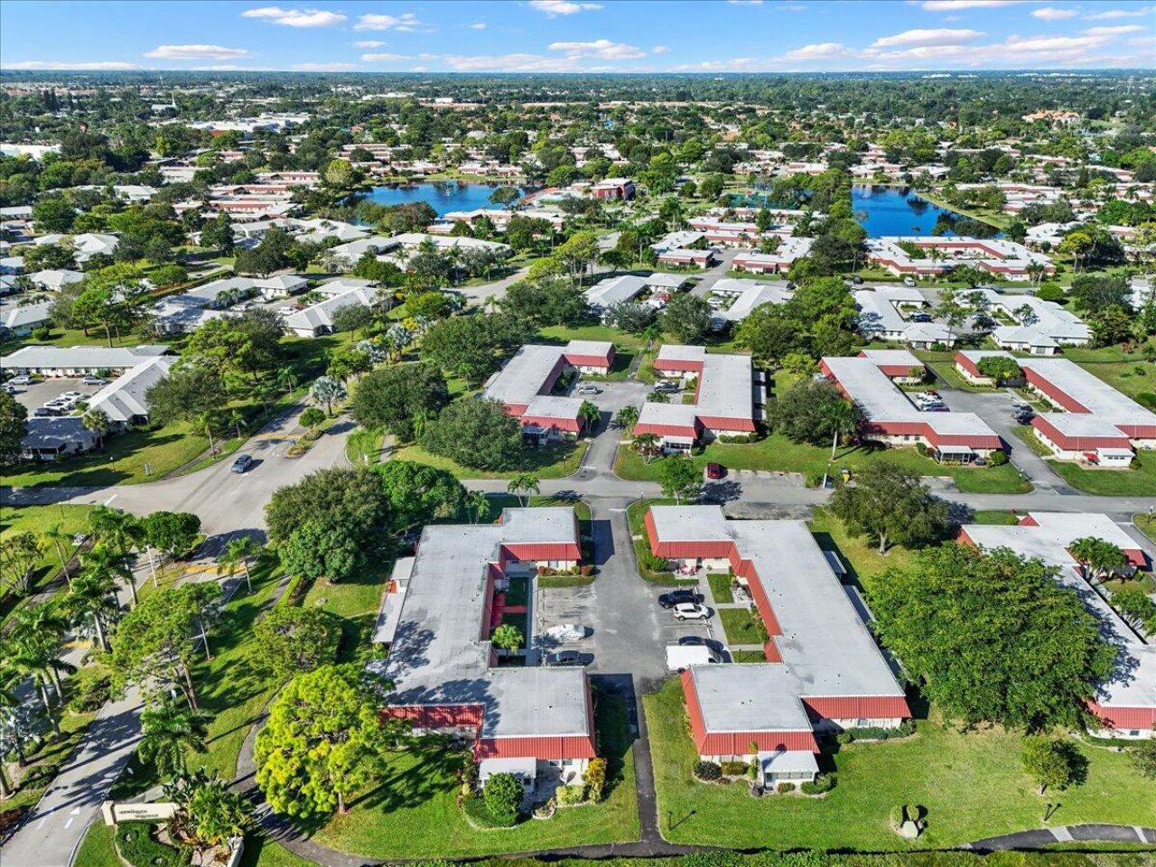 102 Amherst Lane, Greenacres, FL 33467 Photo