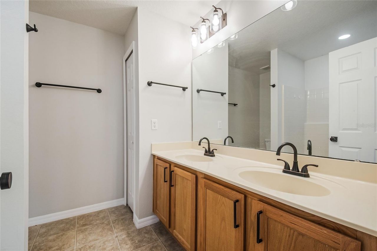 221 Rosa Avenue , Oviedo, FL 32765 Photo