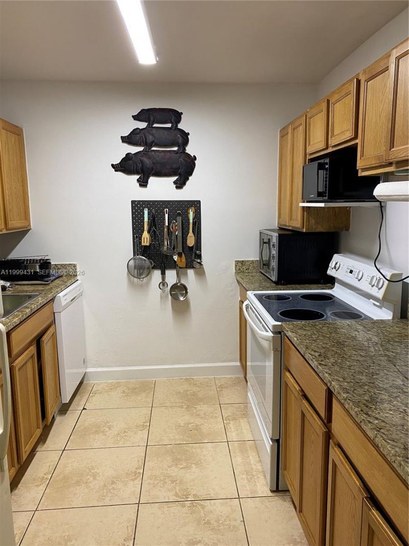 1855 NE 121st St, Unit 36, North Miami, FL 33181 Photo