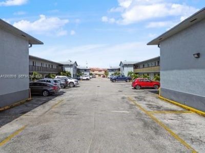 6121 W 24th Ave , Unit 211, Hialeah, FL 33016 Photo