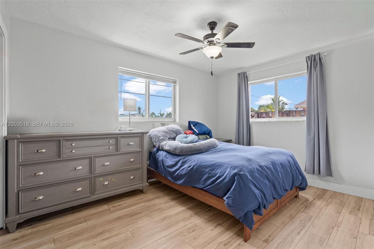 2485 NW 84th Way , Sunrise, FL 33322 Photo