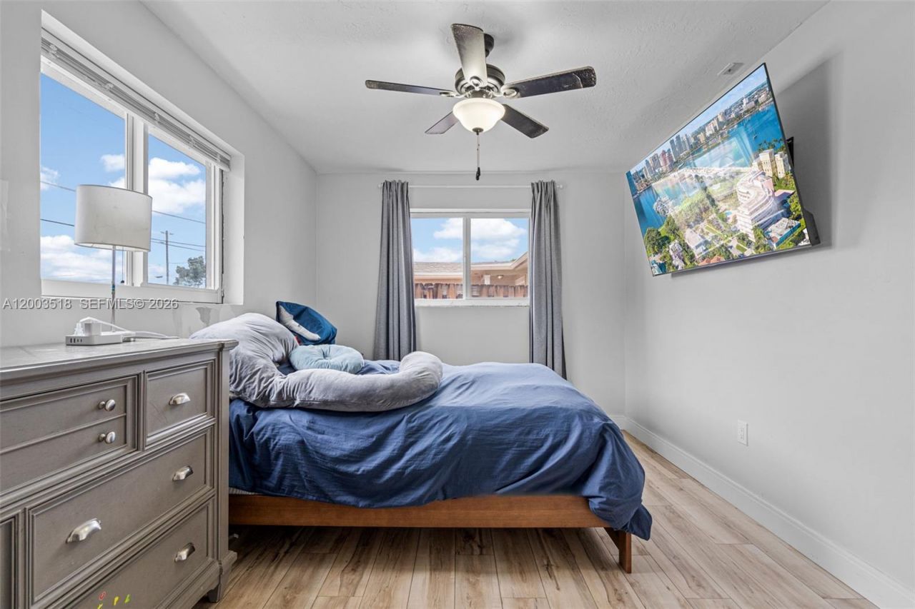 2485 NW 84th Way , Sunrise, FL 33322 Photo