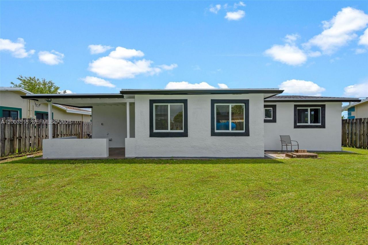 2485 NW 84th Way , Sunrise, FL 33322 Photo