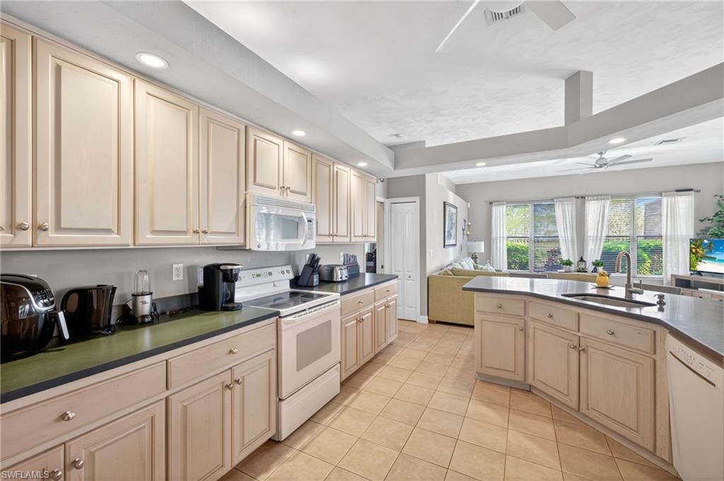 1217 SW 18th St , Cape Coral, FL 33991 Photo