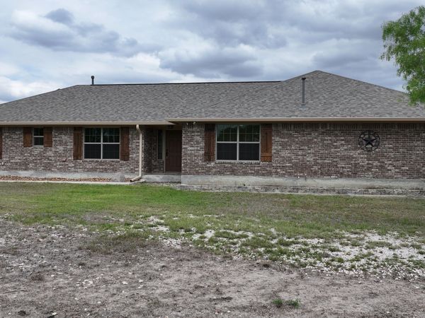 530 Pr D47, Charlotte, TX 78011