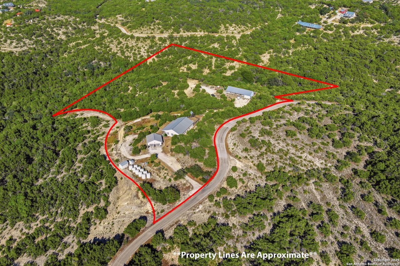 42 Tower Rd, Boerne, TX 78006 Main Photo