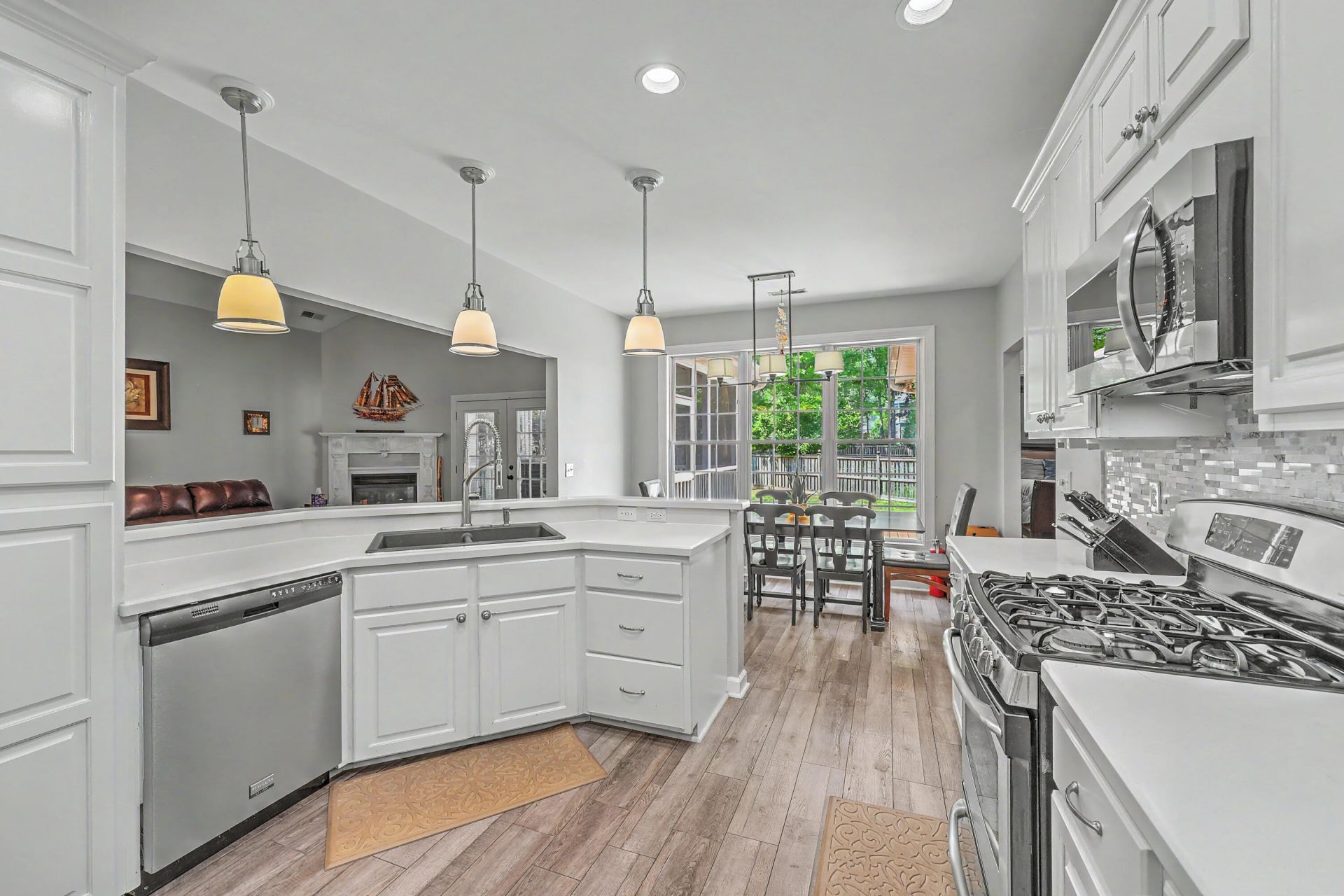 4224 Wildwood Landing Photo 14