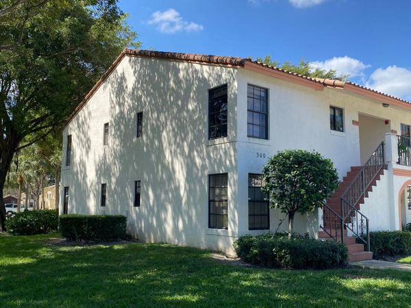 300 Palmwood Place, Unit 101, Boca Raton, FL 33431
