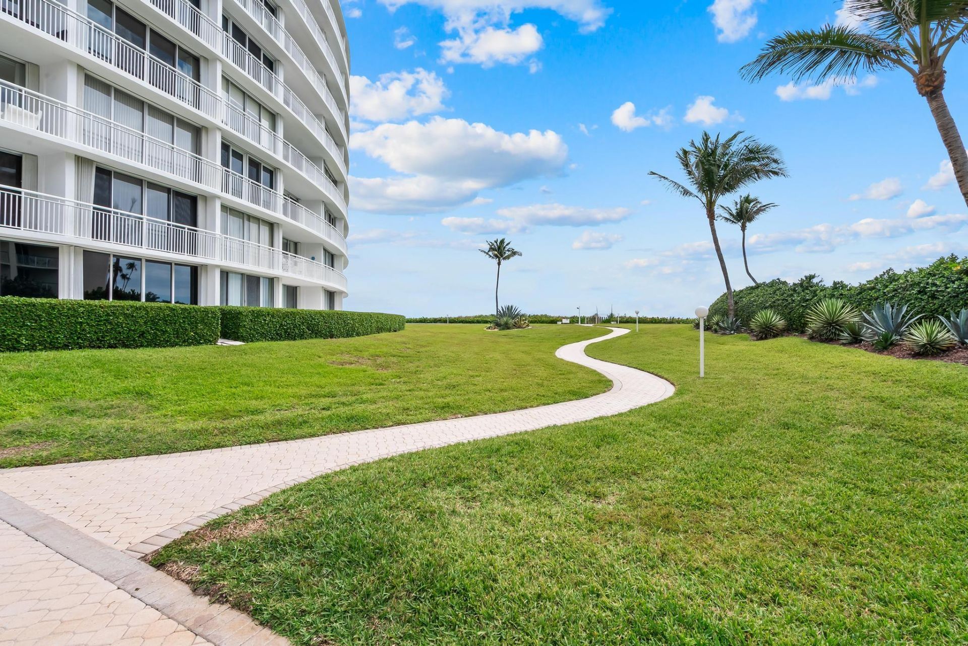 2780 S Ocean Boulevard, Unit 612, Palm Beach, FL 33480 Photo