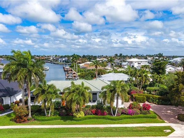 200 Angler CT , MARCO ISLAND, FL 34145