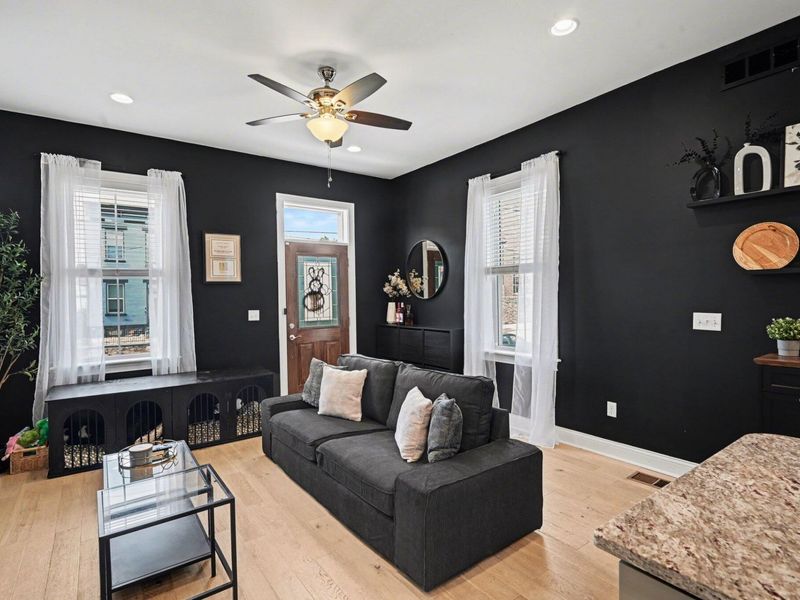 324 W 9th Street, Newport, KY 41071 Photo 5