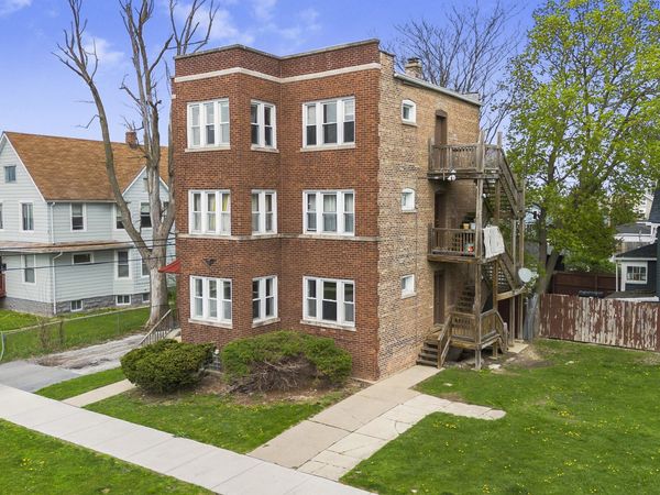 1665 Aberdeen Street , Chicago Heights, IL 60411